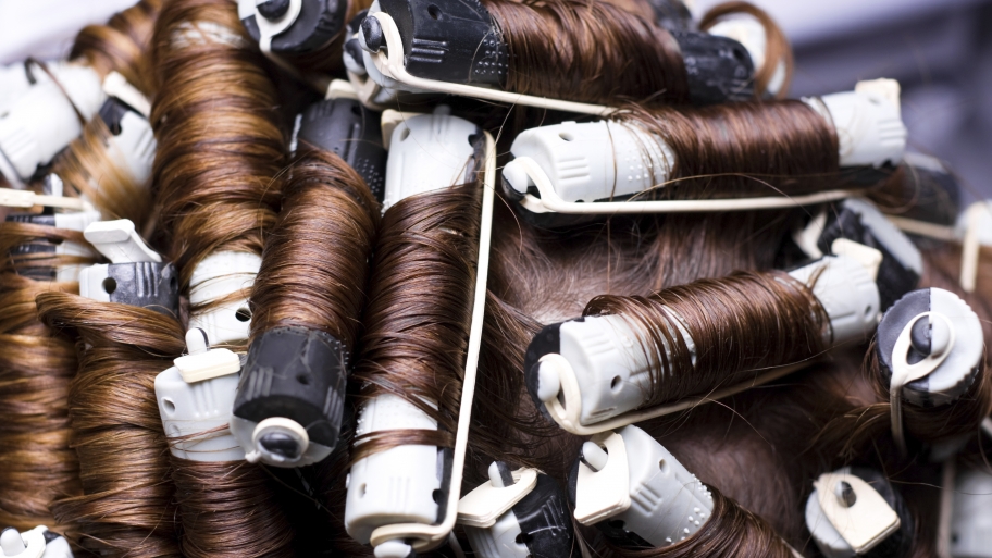 hair in curlers